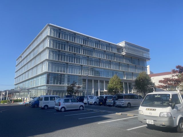 岩国の市役所へ